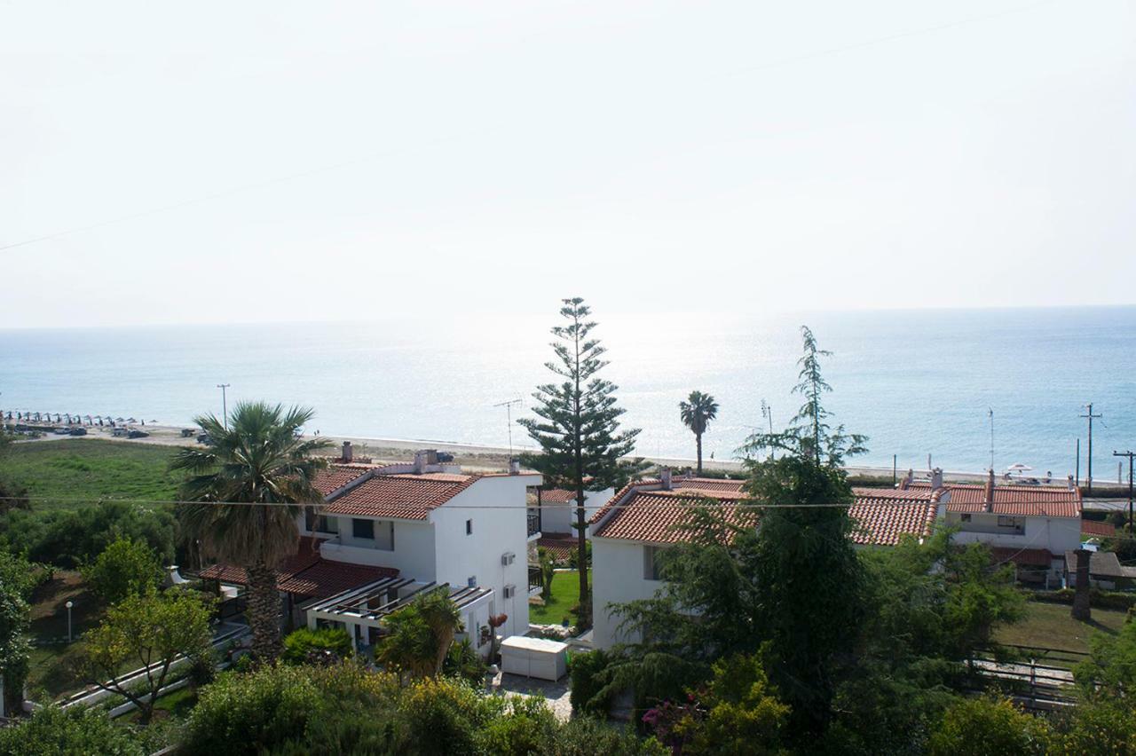 Possidi Aigaiopelagitika 2-Floor Beach House Каландра Экстерьер фото